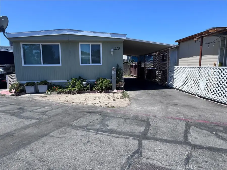 220 Vienna, Santa Ana, CA 92703 - #2