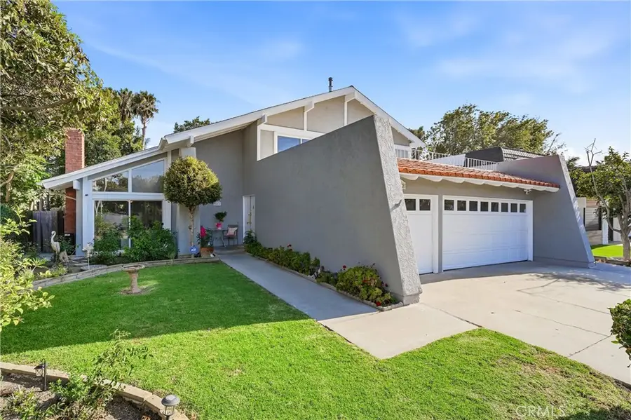 5872 Meadowbrook Drive, Huntington Beach, CA 92649 - #3