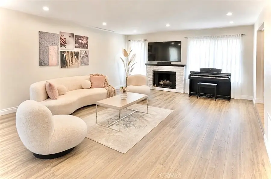 10 Sunflower, Irvine, CA 92604 - #3