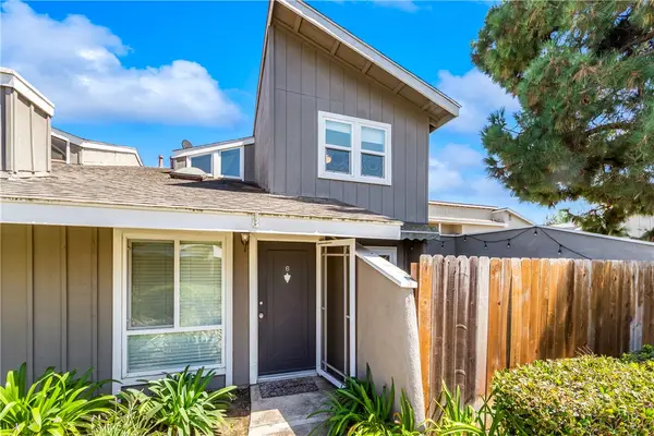 345 University, Costa Mesa, CA 92627