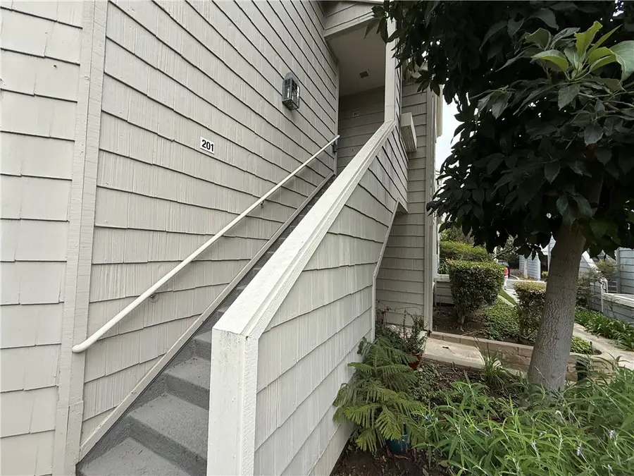 7532 Seaspring #201, Huntington Beach, CA 92648 - #2