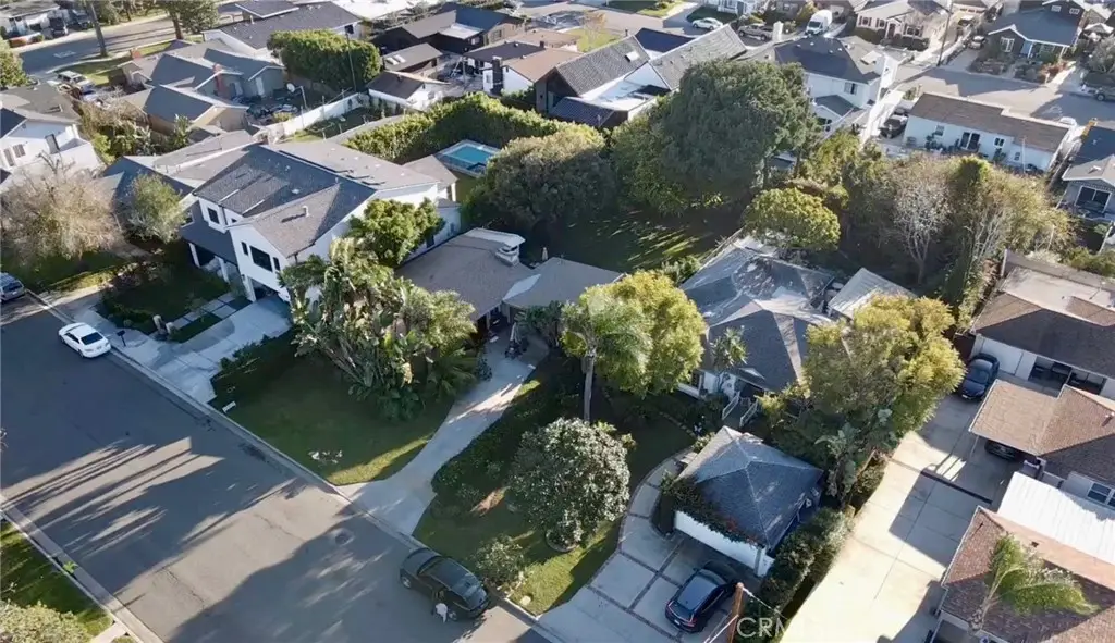 379 Walnut Street, Costa Mesa, CA 92627 - #1
