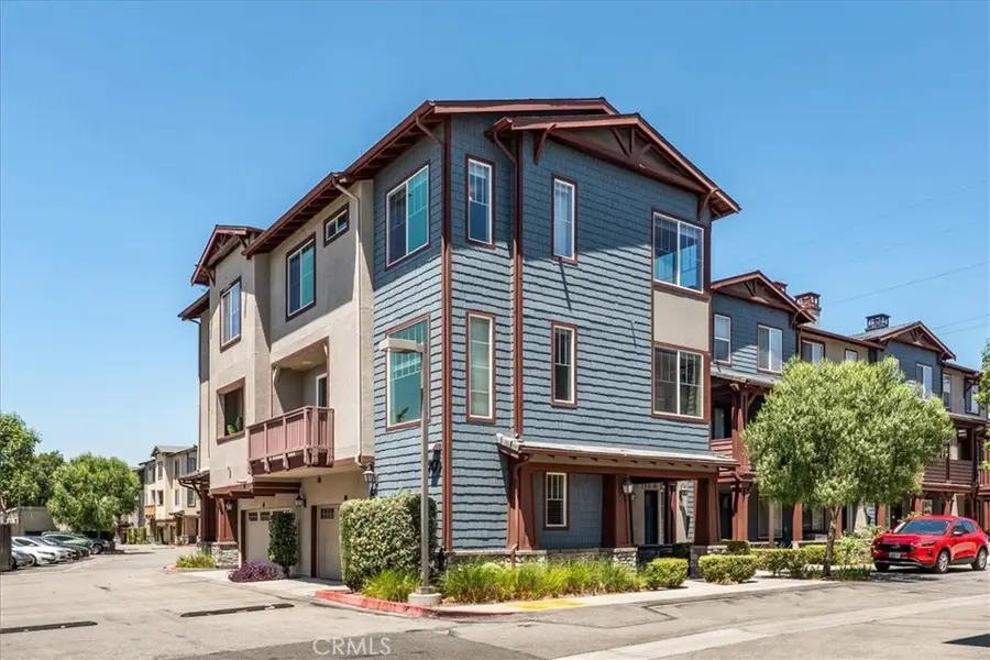 709 S Azusa Avenue #M, Azusa, CA 91702 - #3