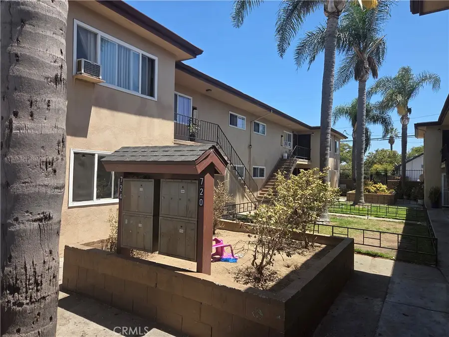 724 N Wilmington, Wilmington, CA 90744 - #2