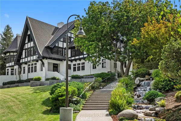 182 S Orange Grove, Pasadena, CA 91105