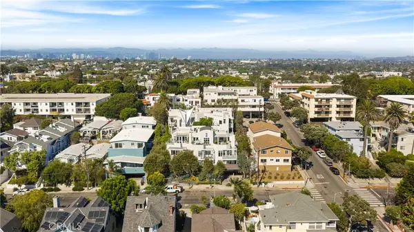 3019 3rd Street #202, Santa Monica, CA 90405