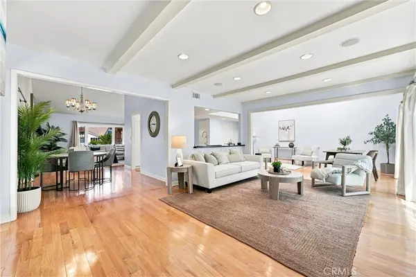 2142 Fallen Leaf, Tustin, CA 92780