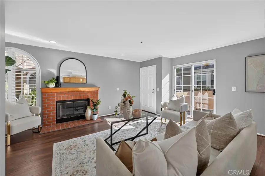 323 Genoa St #A, Monrovia, CA 91016 - #3