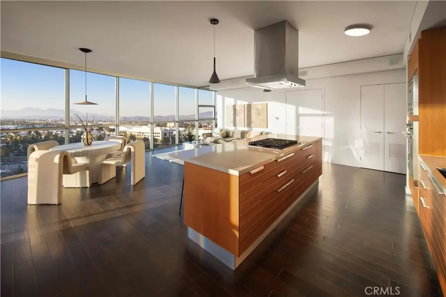 9 Macarthur Place #908, Santa Ana, CA 92707 - #3