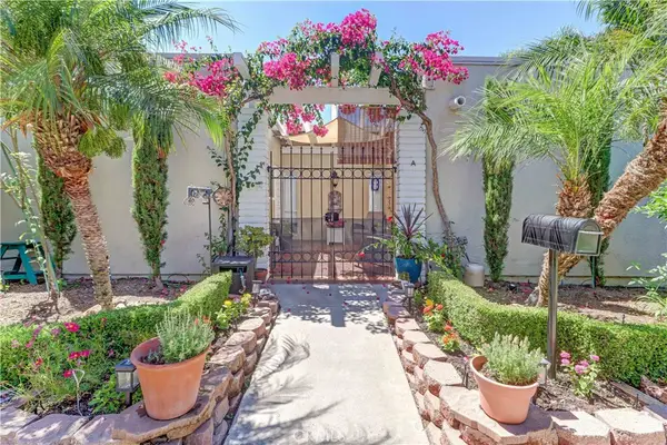 2063 Via Mariposa East #A, Laguna Woods, CA 92637