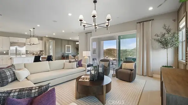 29762 Camino La Cumbre, Valencia, CA 91354