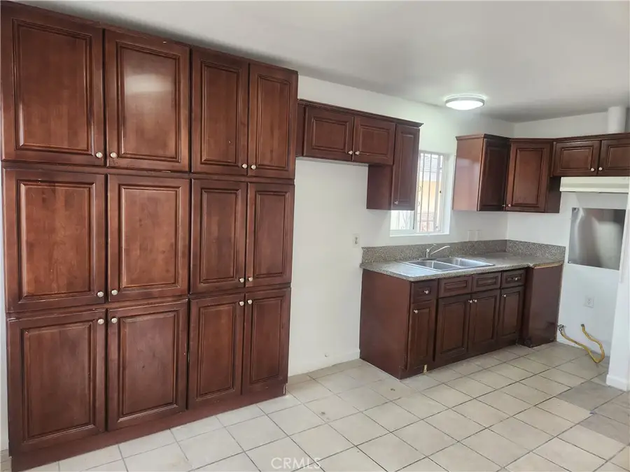2410 E 115th, Los Angeles, CA 90059 - #3