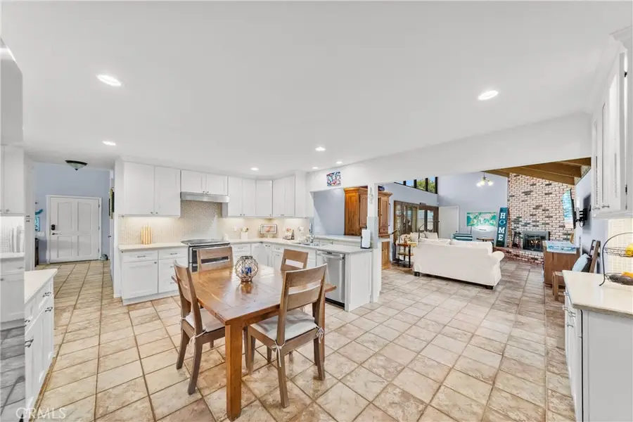 8381 Boothbay Circle, Huntington Beach, CA 92646 - #2