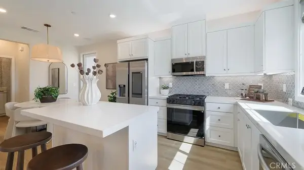 2177 Aneto Way, Santa Paula, CA 93060