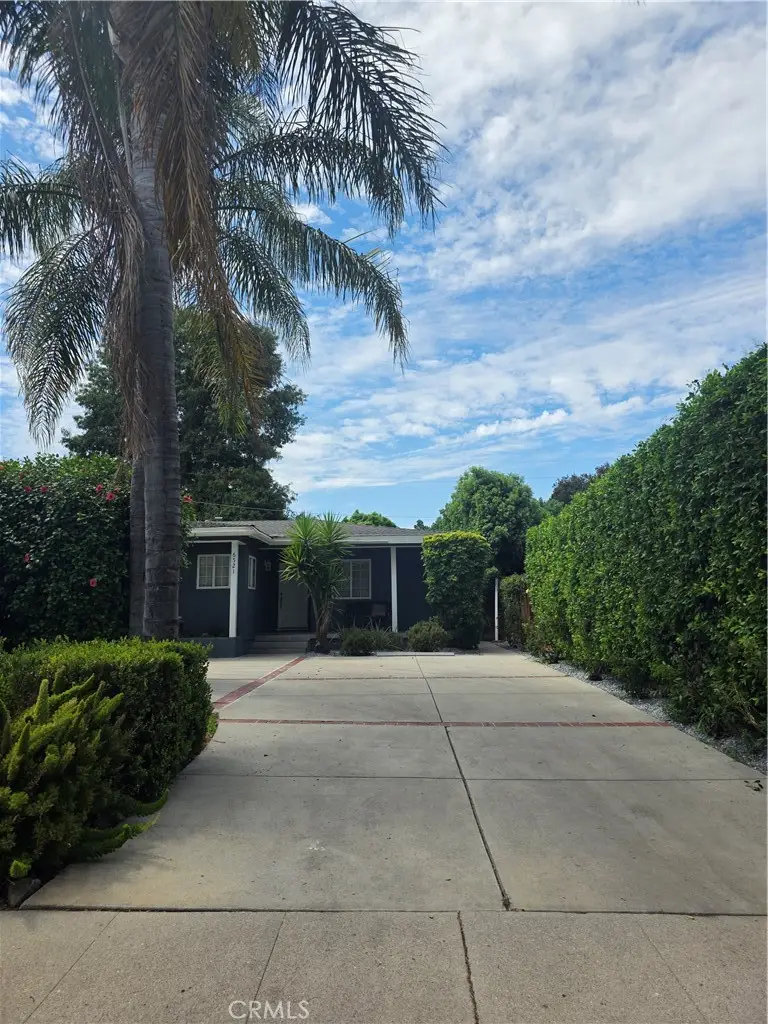 6521 Baird, Reseda, CA 91335 - #1
