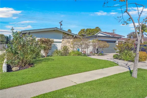 17151 Treehaven, Huntington Beach, CA 92647