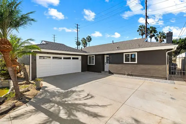 8351 Amsterdam Drive, Huntington Beach, CA 92647