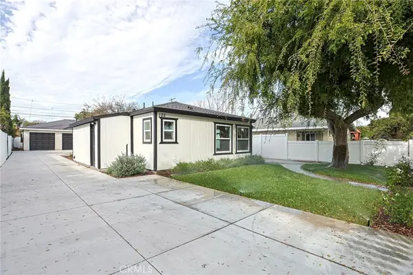 122 N Bewley Street, Santa Ana, CA 92703