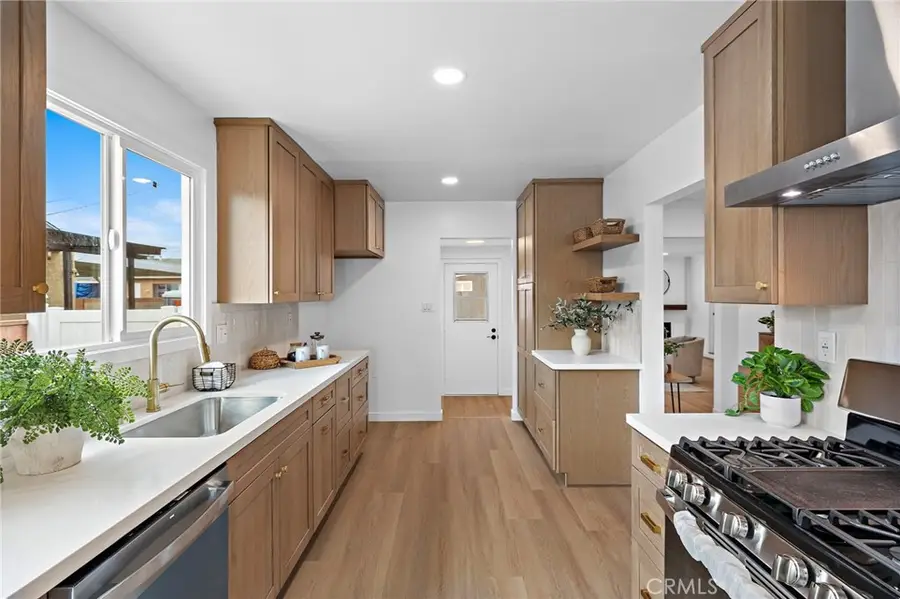 4637 Vangold Avenue, Lakewood, CA 90712 - #3