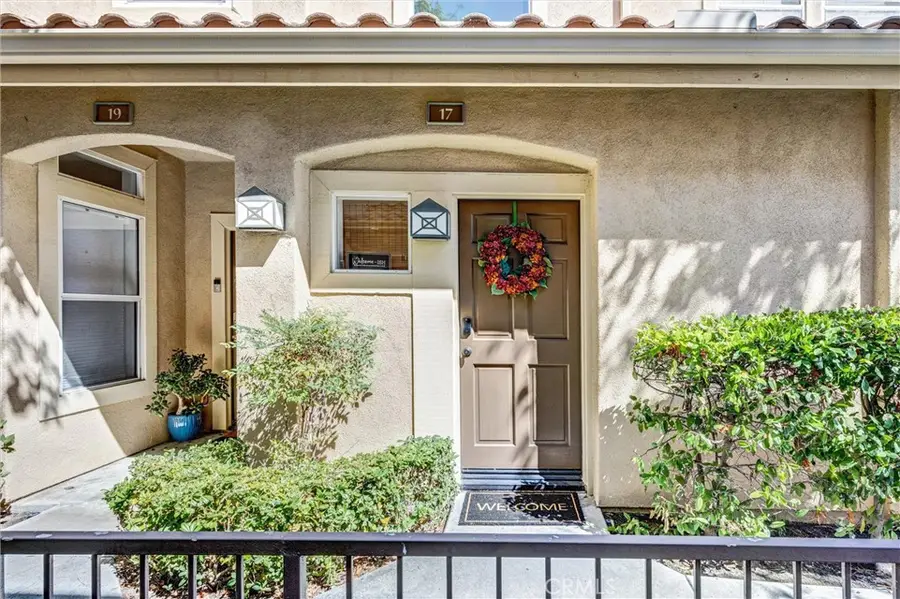 17 Camino Del Oro #42, Rancho Santa Margarita, CA 92688 - #2