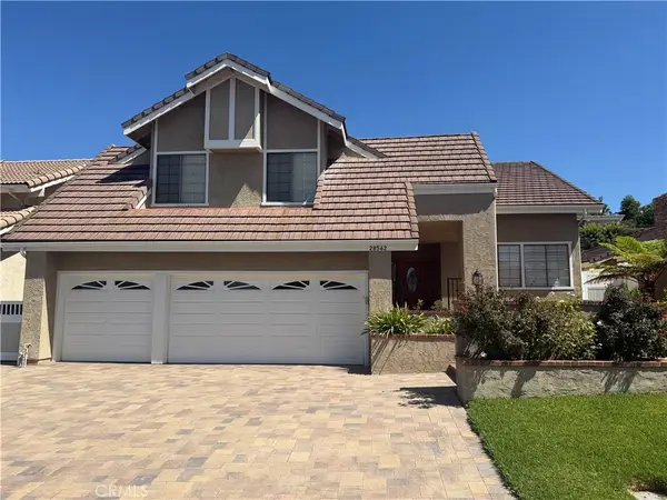 28562 Silverton, Laguna Niguel, CA 92677
