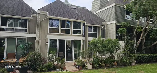 16433 Wimbledon, Huntington Beach, CA 92649