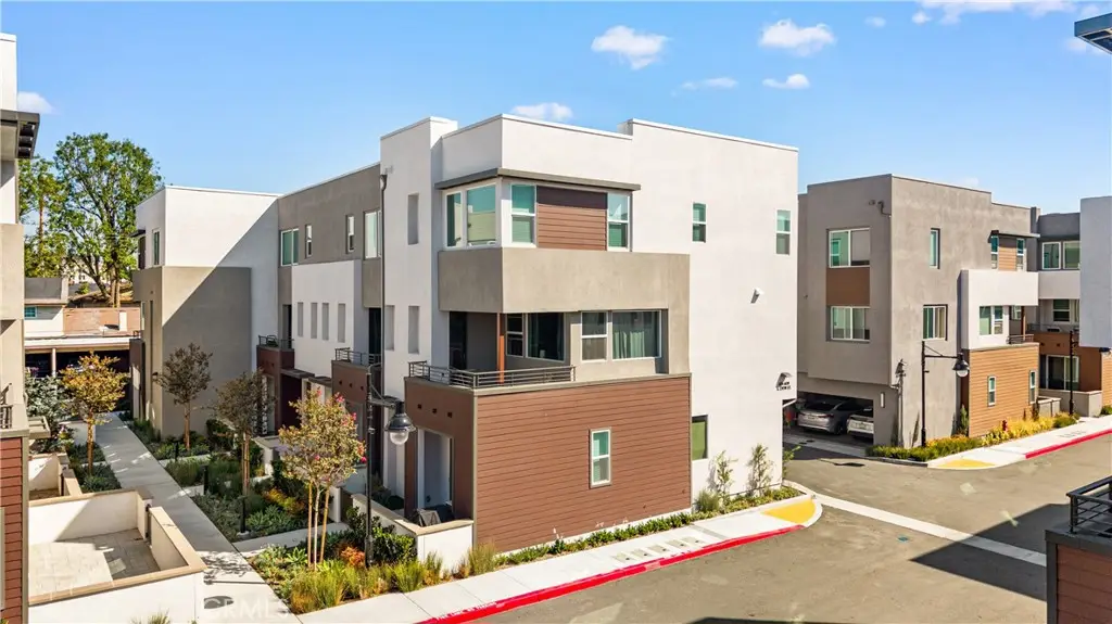 603 S Lyon, Santa Ana, CA 92705 - #1