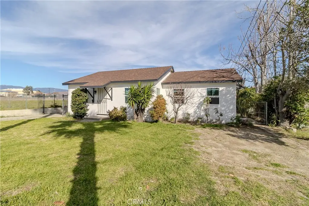 9023 Olive, Fontana, CA 92335 - #1