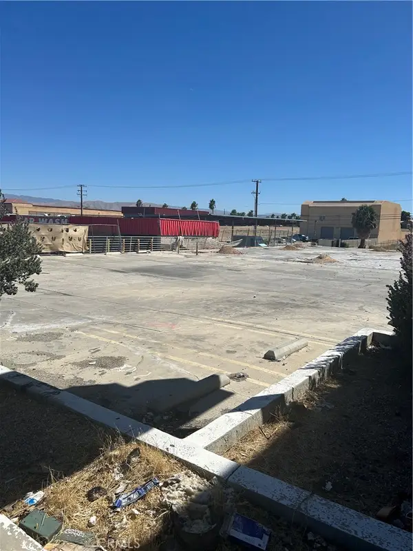 17153 Bear Valley Rd. Road, Hesperia, CA 92345