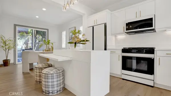 79 Modesto, Irvine, CA 92602