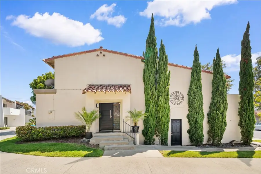 2326 Vista Hogar, Newport Beach, CA 92660 - #2
