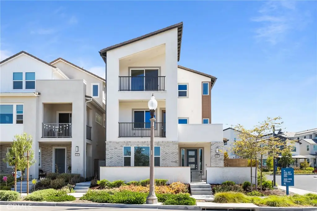 427 Flycatcher, Irvine, CA 92618 - #1