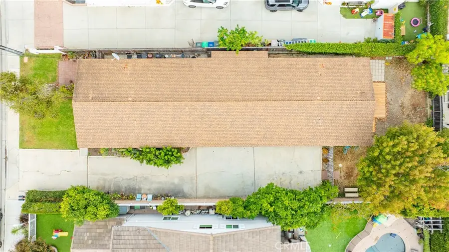 218 E 16th E, Costa Mesa, CA 92627 - #3