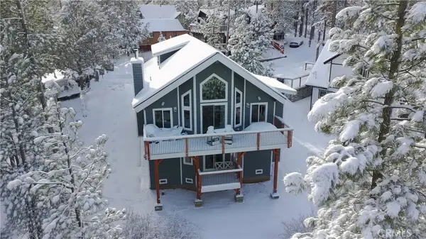 313 Hilltop Lane, Big Bear City, CA 92314