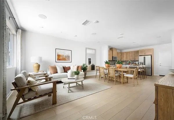 3521 S. Eichler Paseo #34, Ontario, CA 91761