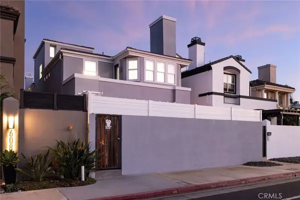 606 Goldenwest Street, Huntington Beach, CA 92648