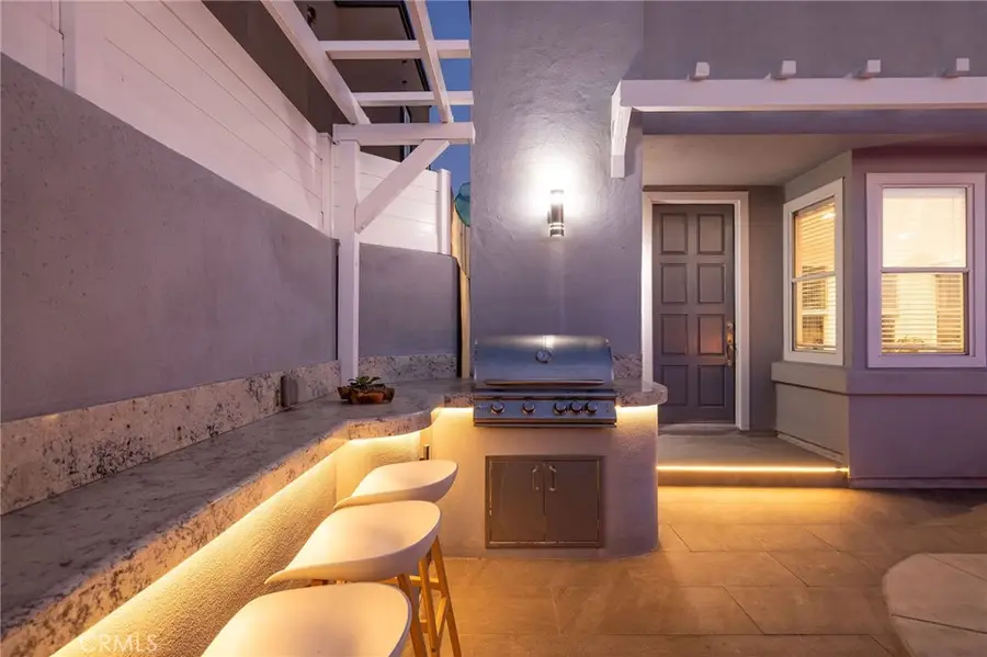 606 Goldenwest Street, Huntington Beach, CA 92648 - #3