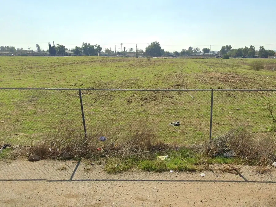 9131 Limonite Avenue, Riverside, CA 92509 - #2