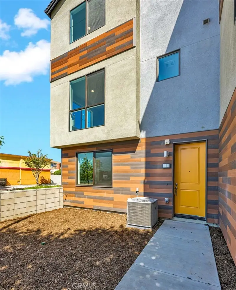 5804 Linden Avenue #1, Long Beach, CA 90805 - #3