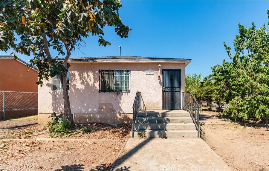 2069 Lewis, Long Beach, CA 90806 - #2