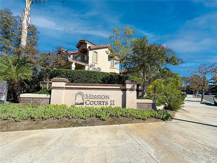 28 Blue Oak #96, Rancho Santa Margarita, CA 92688 - #2