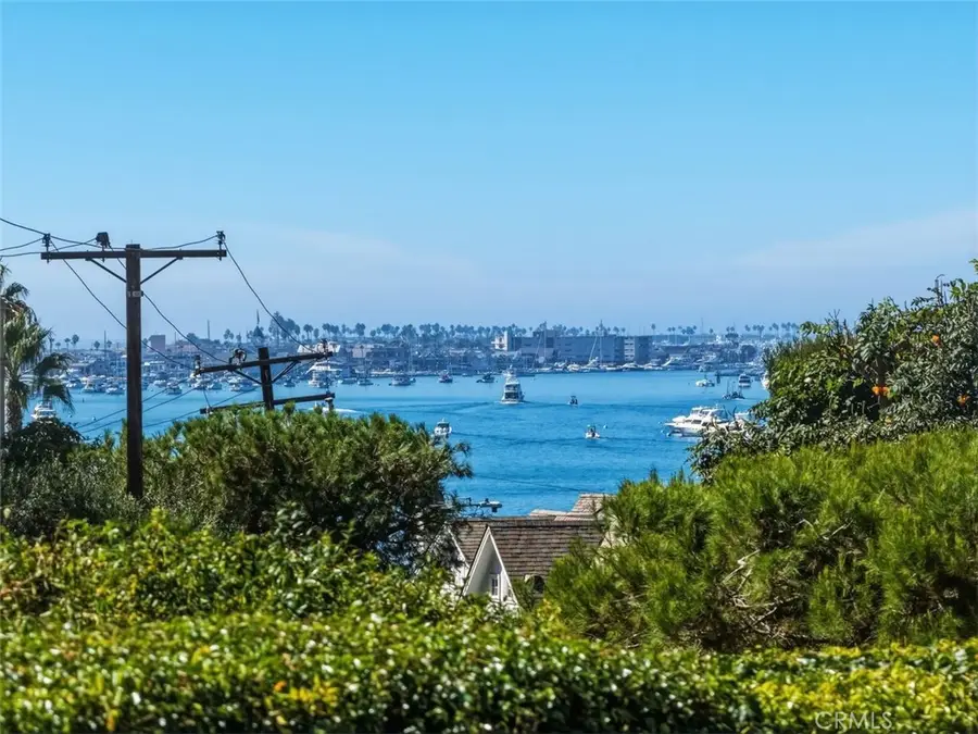 2516 Bayside Dr, Corona Del Mar, CA 92625 - #3