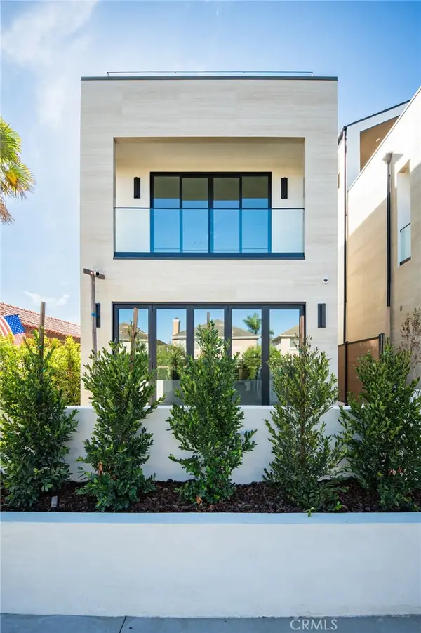 1113 Florida Street, Huntington Beach, CA 92648