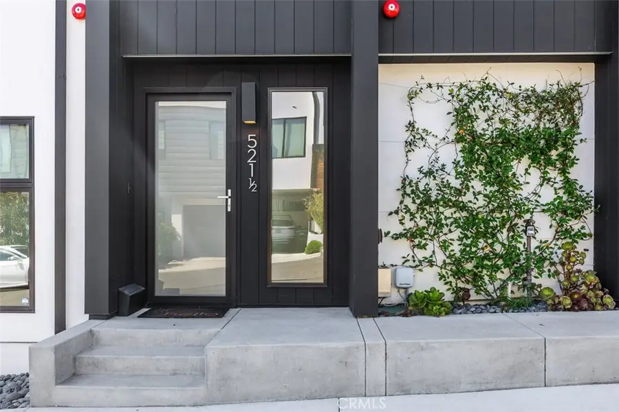 521 1/2 Iris Avenue, Corona Del Mar, CA 92625 - #3