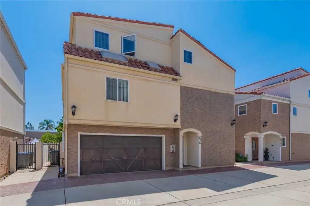 636 E 220th, Carson, CA 90745 - #1