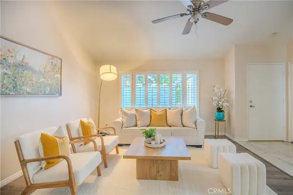 2528 N Tustin #D, Santa Ana, CA 92705