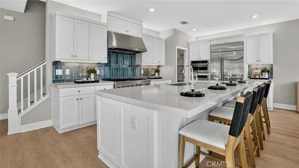 27147 Prominence Lane, Valencia, CA 91381