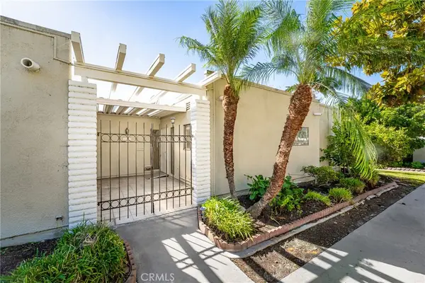 2005 Via Mariposa W #D, Laguna Woods, CA 92637