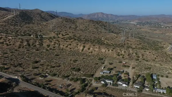 108 Angeles Forest Highway, Palmdale, CA 93550