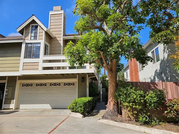 292 Palmer Street #C2, Costa Mesa, CA 02627